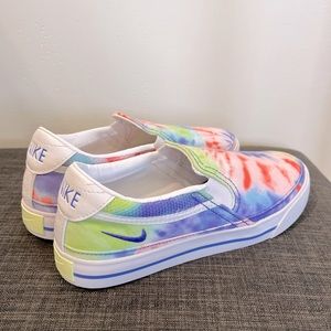 NEW Nike ⚡️ Court Slip-On